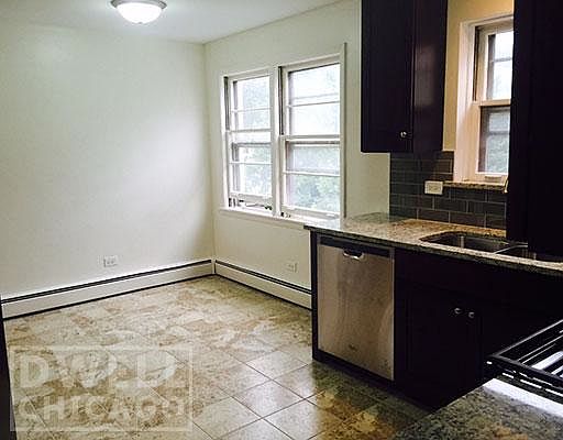 3rd image of 722 Mulford St APT 1