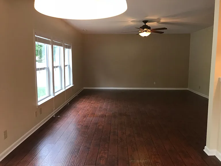 6042 Laurent Ave — Photo 34