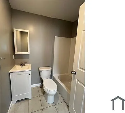 2 bed, 887 sqft, $2,827 — Photo 3