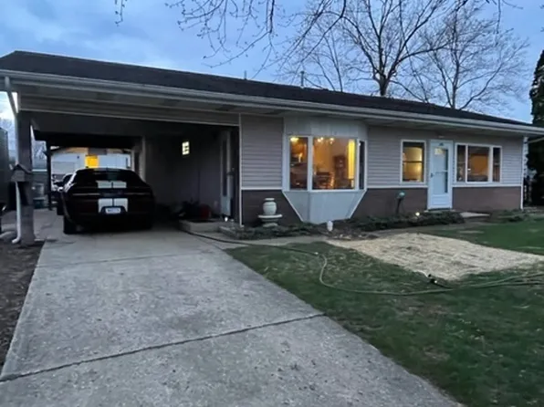 101 Eastman Rd, Chesterfield, IN 46017