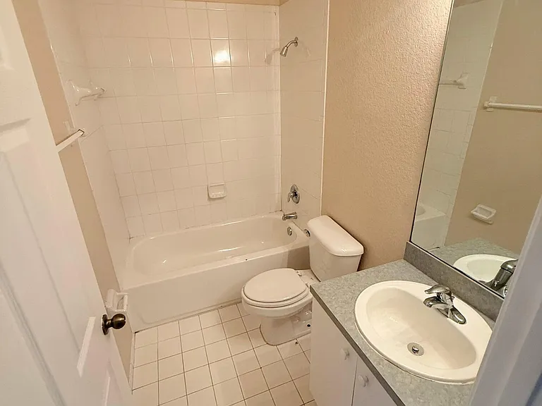 905 N Santa Catalina Cir #905 — Photo 22