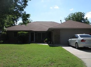 412 NW 19th St, Lawton, OK 73507