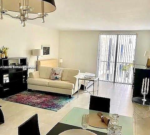 3rd image of 800 West Ave APT 505