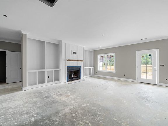 5th image of 154 Canton Dr