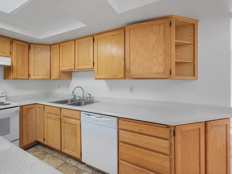 8566-8568 Wasatch Blvd E — Photo 11