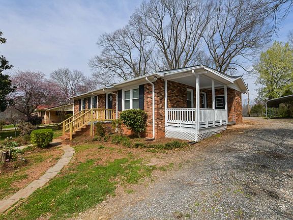 2nd image of 2427 Abernathy Ave
