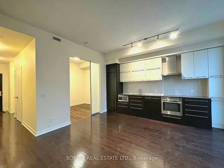 770 Bay St #2708 — Photo 4
