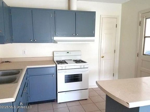 2nd image of 7105 Melrose Dr