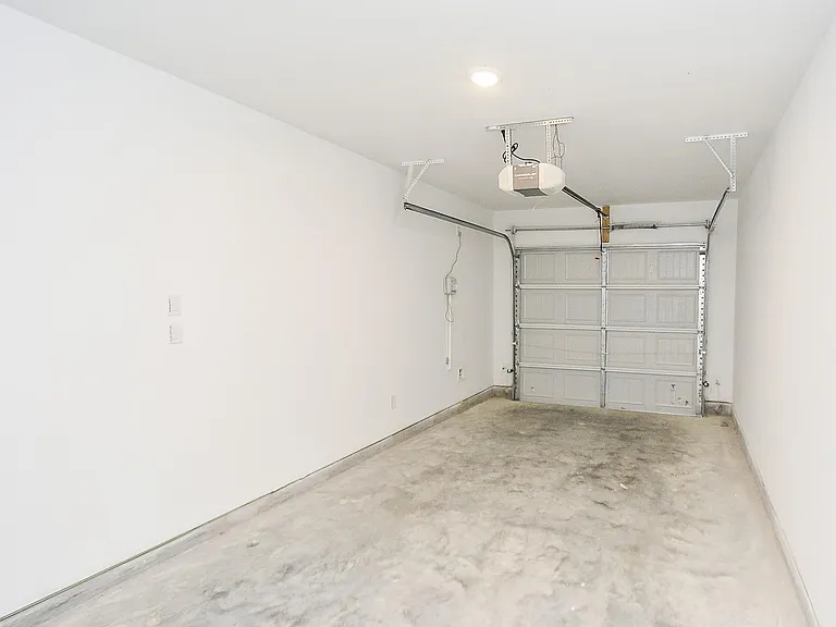 21430 Carosella Dr — Photo 29