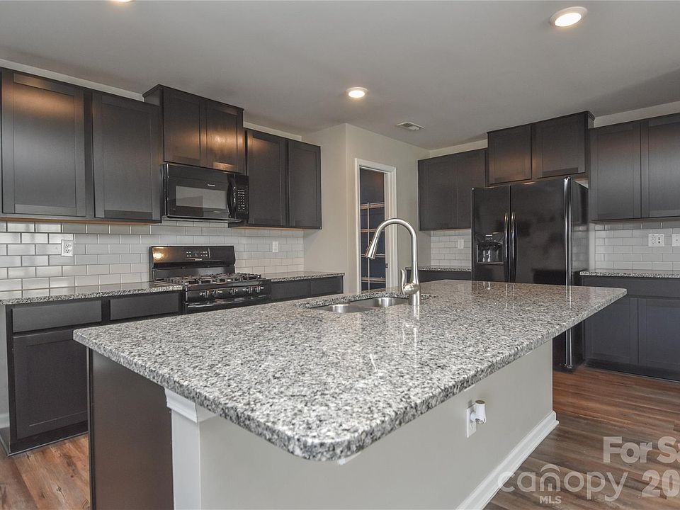 1st image of 3048 Treyson Dr