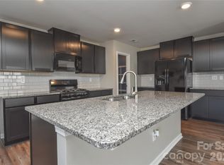 3048 Treyson Dr, Denver, NC 28037
