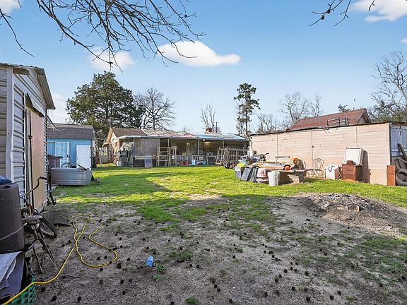 3rd image of 11360 Runnels Rd