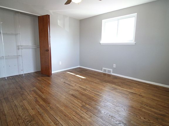 4th image of 2363 Wilshire St