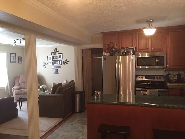 9754 Kendrick Rd — Photo 8