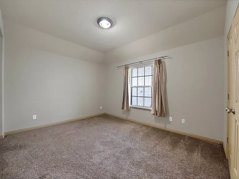 2245 Homestead Ln — Photo 47