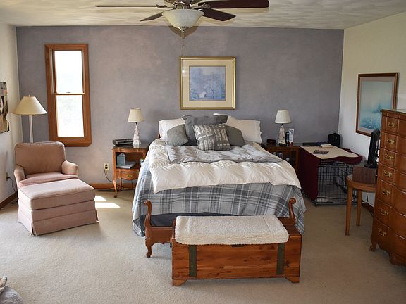 5th image of 2317 2350th St