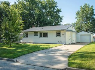 1317 3rd Ave SW, Waverly, IA 50677