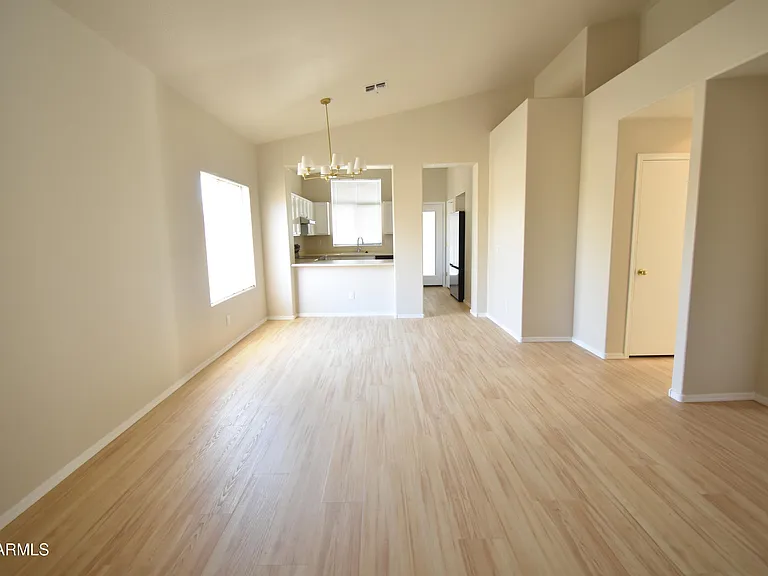 3511 W Morse Ct — Photo 3