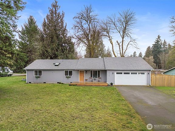 2nd image of 6119 Winnwood Loop SE