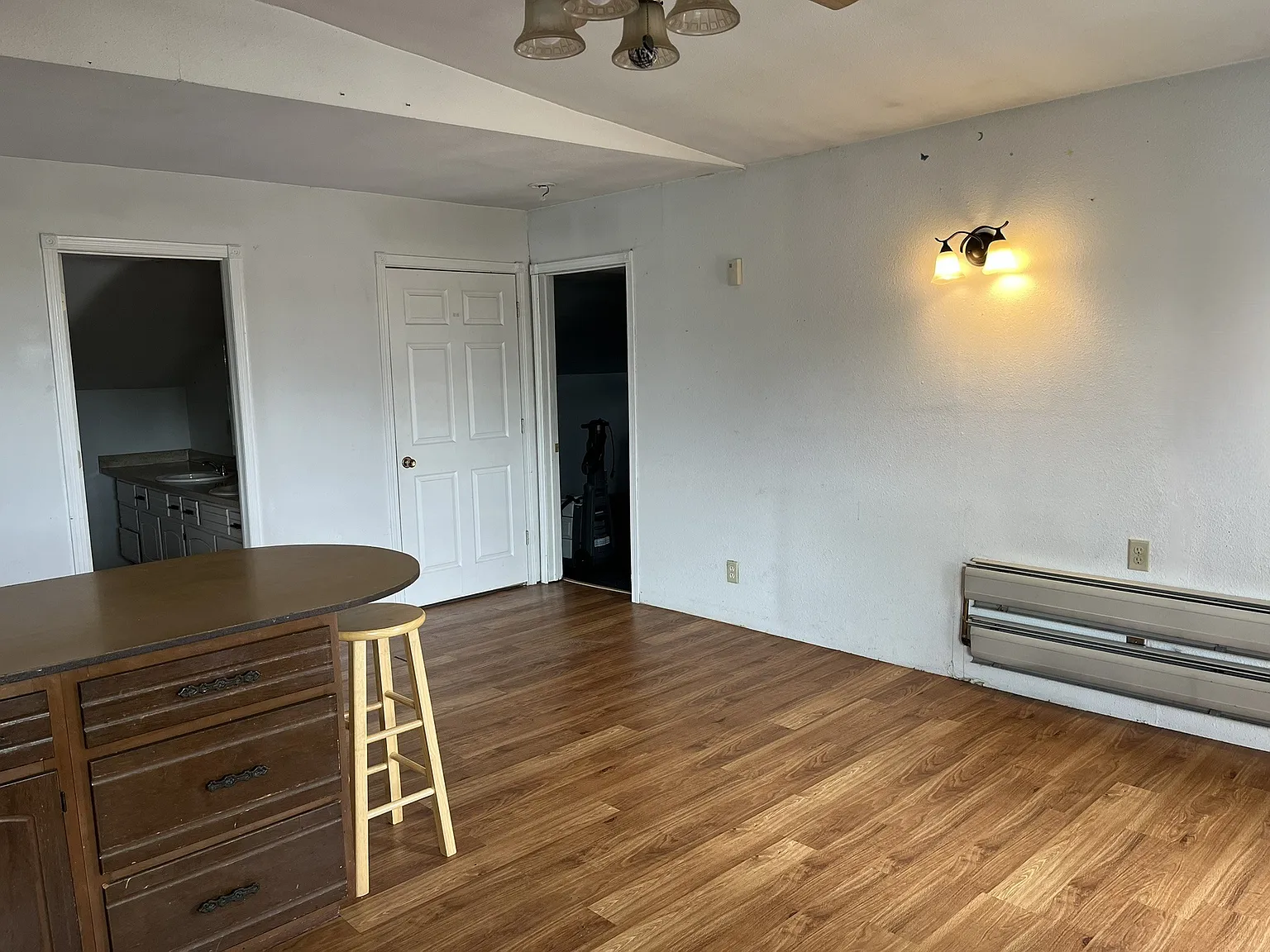 3 bed, $900 — Photo 3