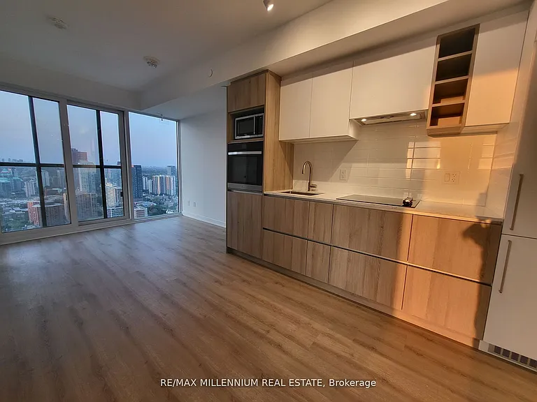 319 Jarvis St #5006 — Photo 2
