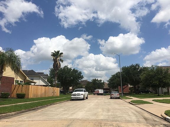 4th image of 4610 Reams Ln