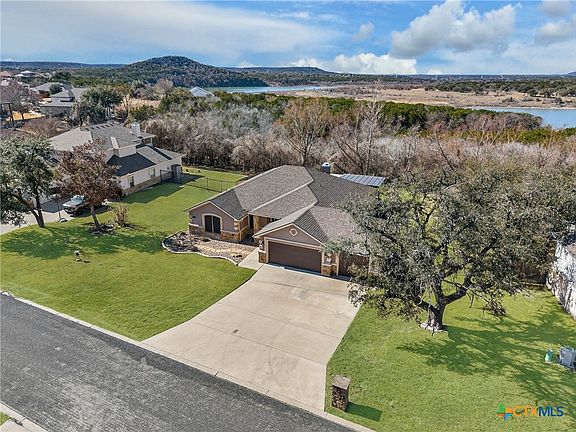 2nd image of 2068 Pirtle Dr