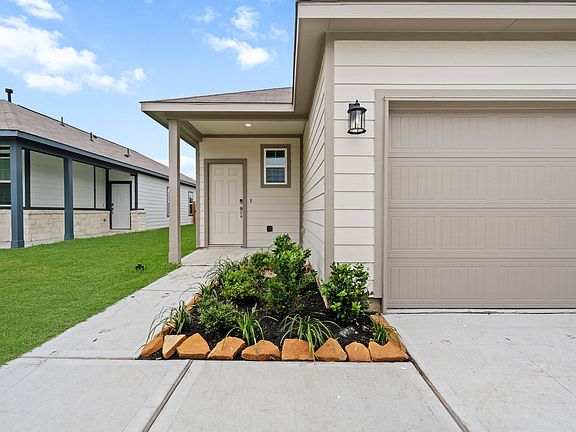 3rd image of 4018 Windy Whisper Dr