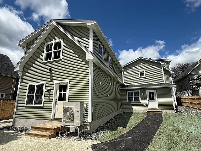 14A Academy St #A — Photo 20