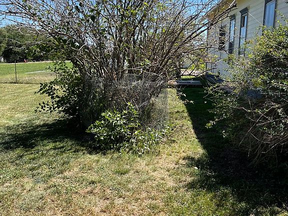 5th image of 1640 Locust St
