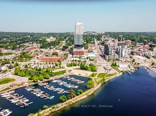 39 Mary St #802, Barrie, ON L4N 1S9