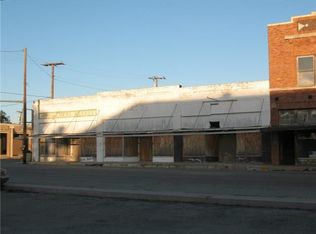 124 N Austin St, Comanche, TX 76442