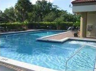 2445 SW 18th Ter, Fort Lauderdale, FL 33315