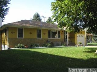 3911 Lake Dr, Robbinsdale, MN 55422