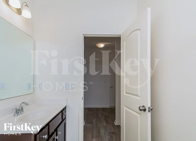 804 Atlantis St — Photo 13