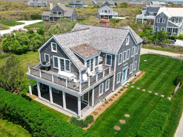 24 Wanoma Way, Nantucket, MA 02554