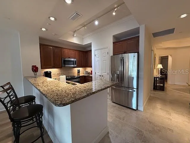 7710 Lake Vista Ct #302 — Photo 2