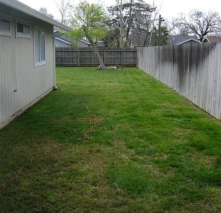 4th image of 636 Lindsay Ave