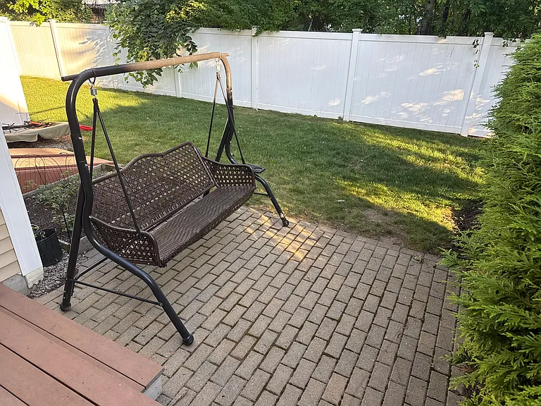 180 Park St #6 — Photo 16
