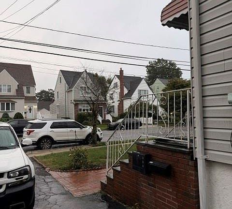 3rd image of 36 Gordon Road