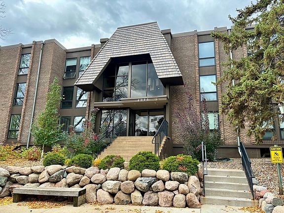 2nd image of 6075 Lincoln Dr APT 201