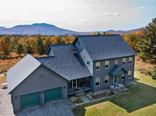 1610 Cape Moonshine Rd, Piermont, NH 03779