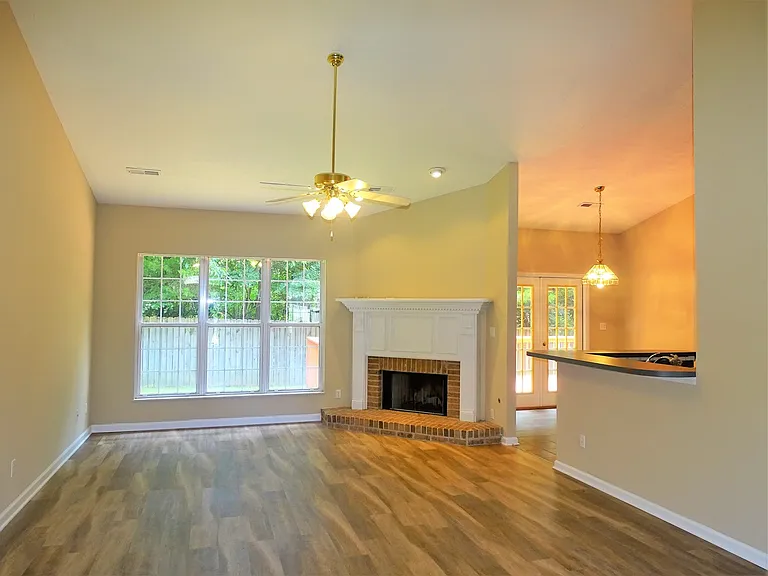 8518 Lawnpark Dr — Photo 3