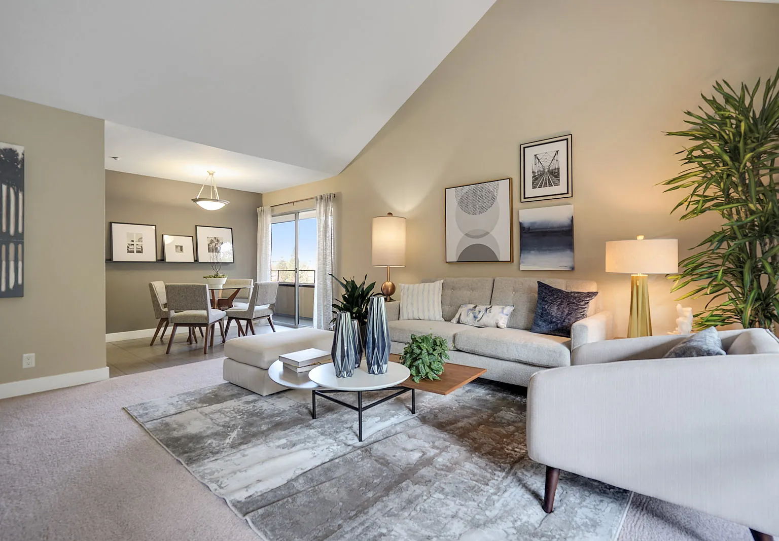 Americana Apartments — Photo 4