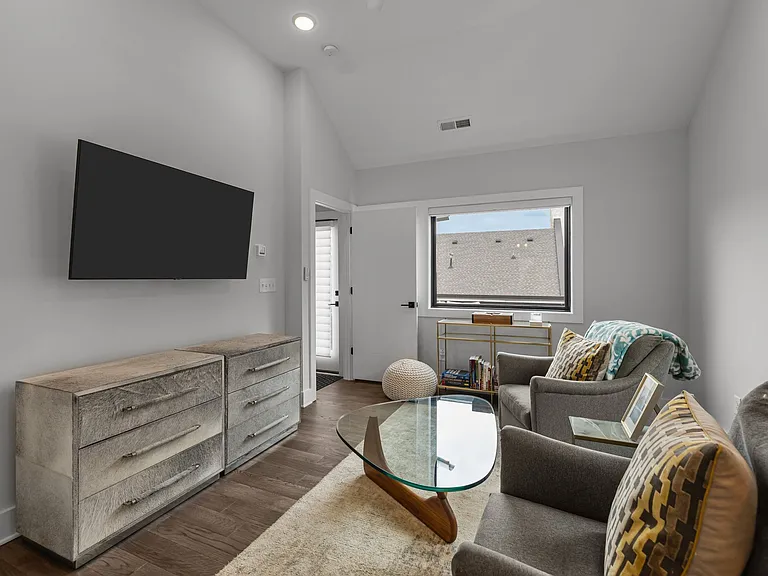 1207 Minter Pl — Photo 38