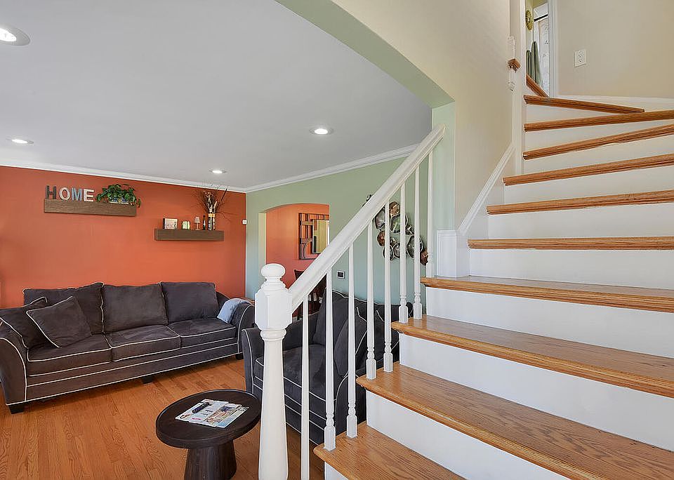 1538 Broadway St, Melrose Park, IL 60160 Zillow