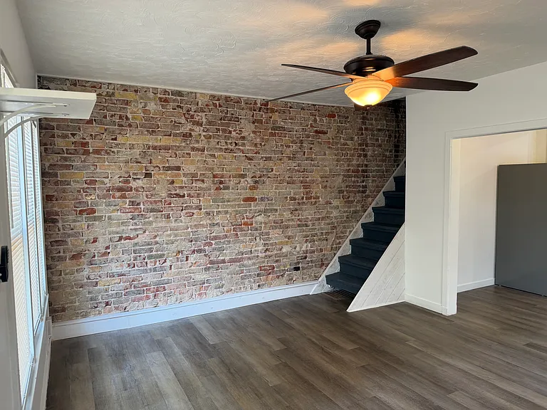 1439 S 900 E — Photo 2