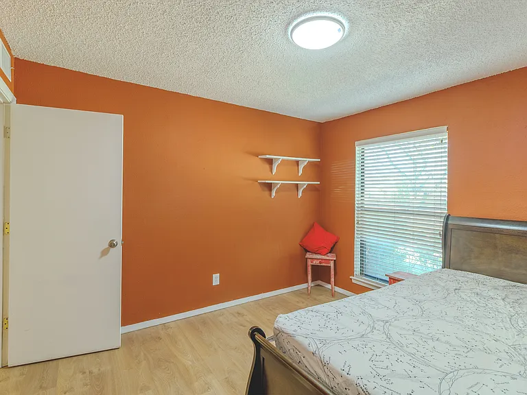 2614 Saint George Dr — Photo 11