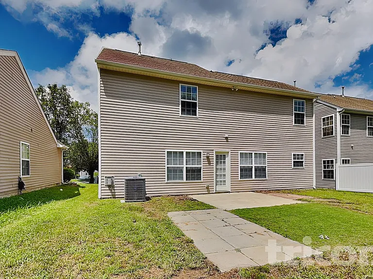 1129 Hawick Dr — Photo 18