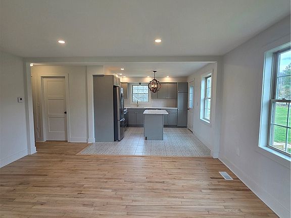 5th image of 153 Beale Rd
